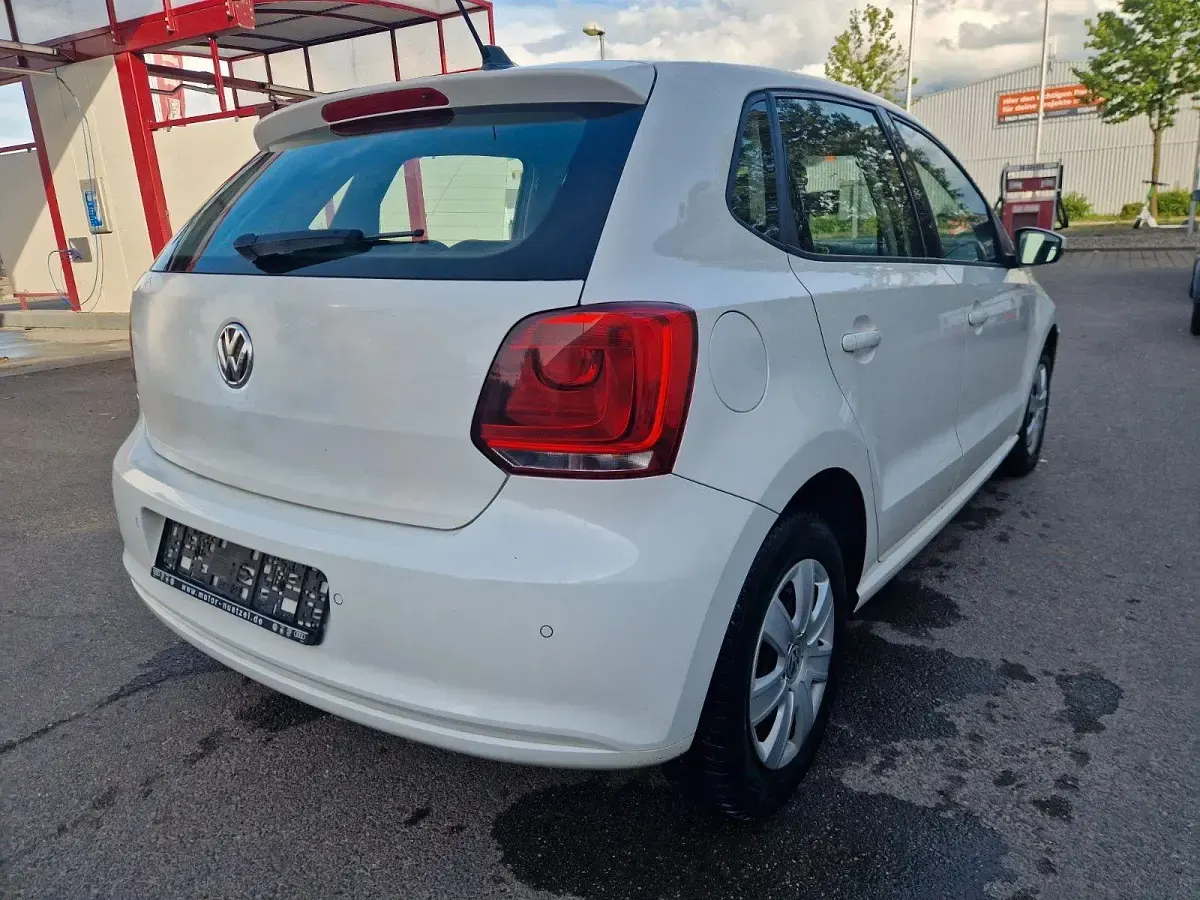 Gebraucht VW Polo Trendline 69 PS (50 kW) 2009 Weiß Kleinwagen