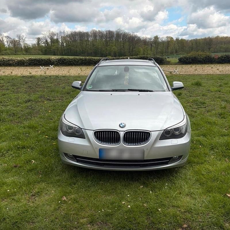 Second-hand BMW 523 190 CP (139 kW) 2009 Argintiu Break