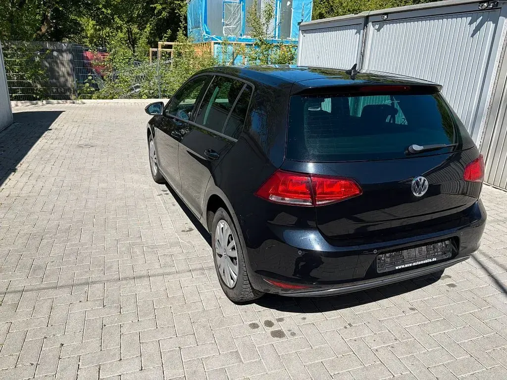Second-hand VW Golf VII Cup 90 CP (66 kW) 2015 Negru Berlinǎ