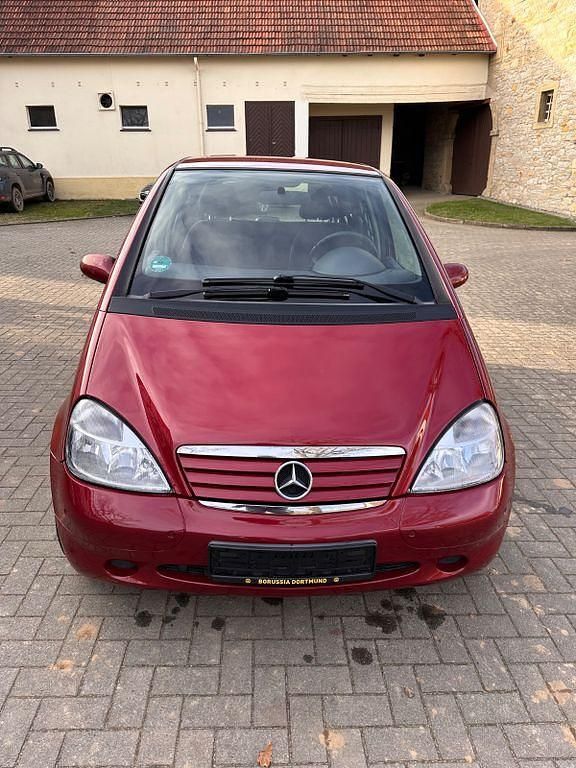 Gebraucht Mercedes A140 Elegance 82 PS (60 kW) 1997 Rot Van / Kleinbus