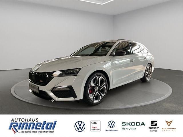 Moonweiss metallic Gebraucht 2021 Skoda Octavia RS Kombi | 33.770 € (Etwas zu teuer) - Bild 1/4
