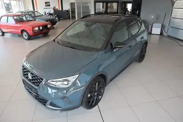 Gebraucht Seat Arona Black Edition 116 PS (85 kW) 2025 Blau SUV