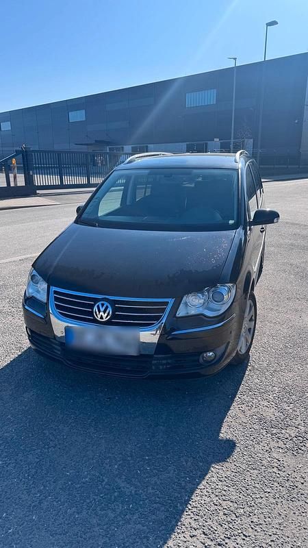 Gebraucht VW Touran 140 PS (102 kW) 2008 Schwarz Van / Kleinbus