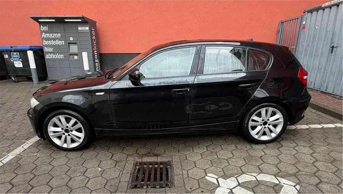 Gebraucht BMW 118 143 PS (105 kW) 2010 Schwarz Kleinwagen