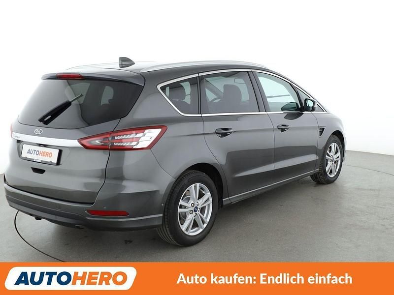 Gebraucht Ford S-MAX Titanium 150 PS (110 kW) 2020 Grau Van / Kleinbus