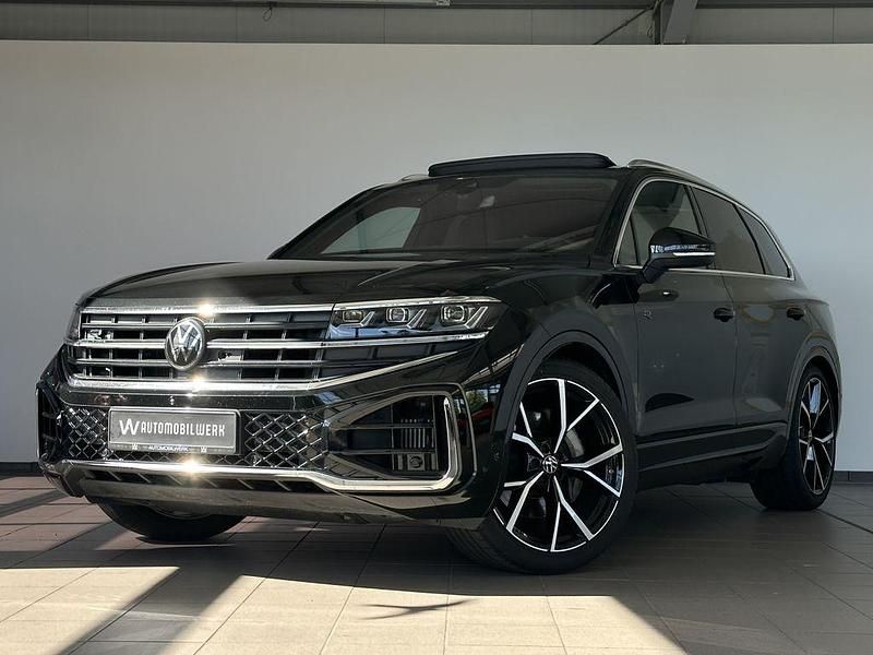 Schwarz Gebraucht 2024 VW Touareg R SUV | 68.890 € (Teuer) - Bild 1/4