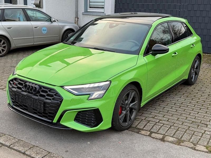 Gebraucht Audi S3 Basis 310 PS (228 kW) 2023 Grün Limousine