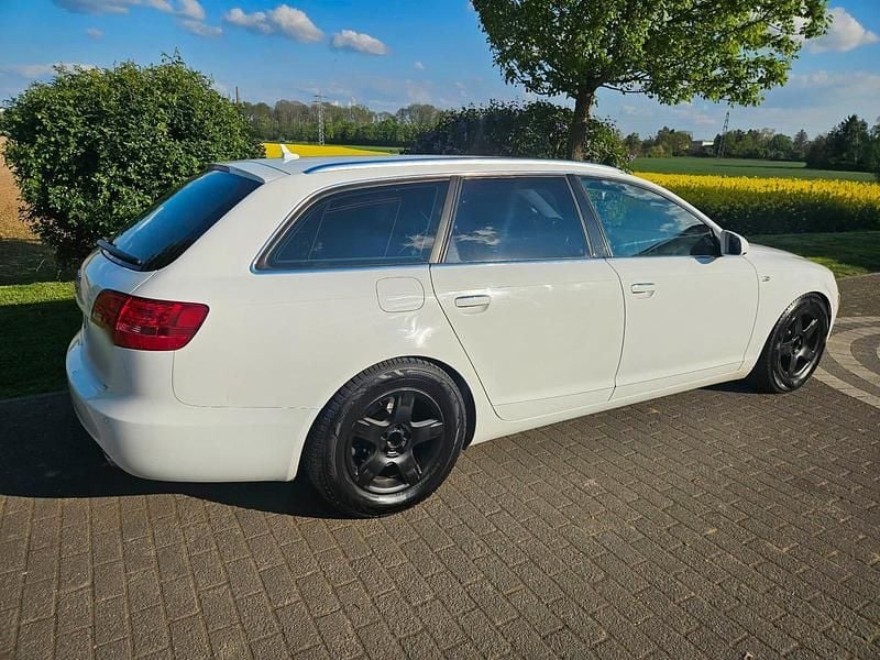 Second-hand Audi A6 220 CP (161 kW) 2007 Alb Break