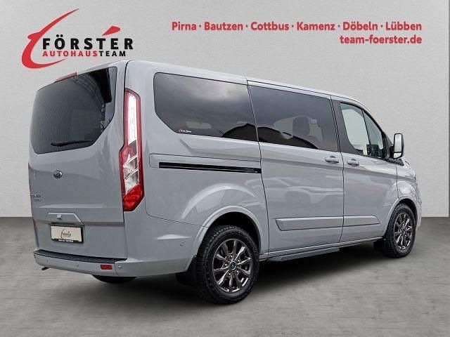 Gebraucht Ford Tourneo Titanium 131 PS (96 kW) 2022 Grau Van / Kleinbus
