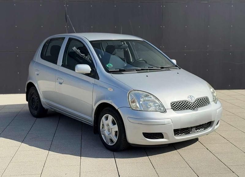 Gebraucht Toyota Yaris Sol 87 PS (63 kW) 2003 Silver mica metallic Kleinwagen
