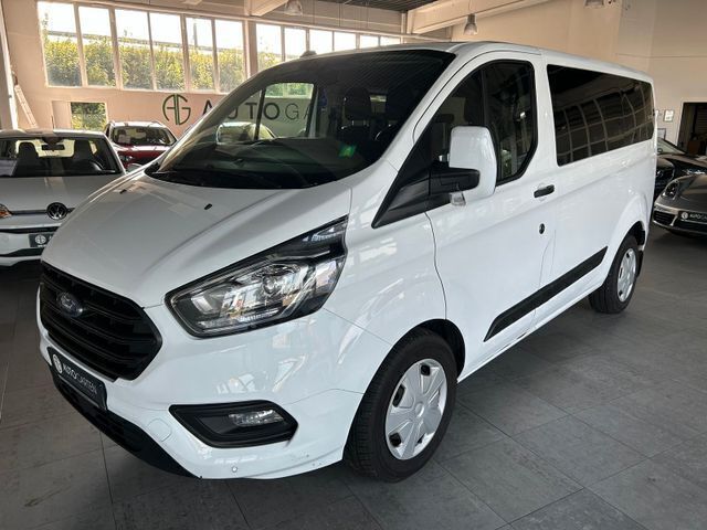 Weiß Gebraucht 2020 Ford Transit Custom Van / Kleinbus | 23.950 € (Teuer) - Bild 1/4