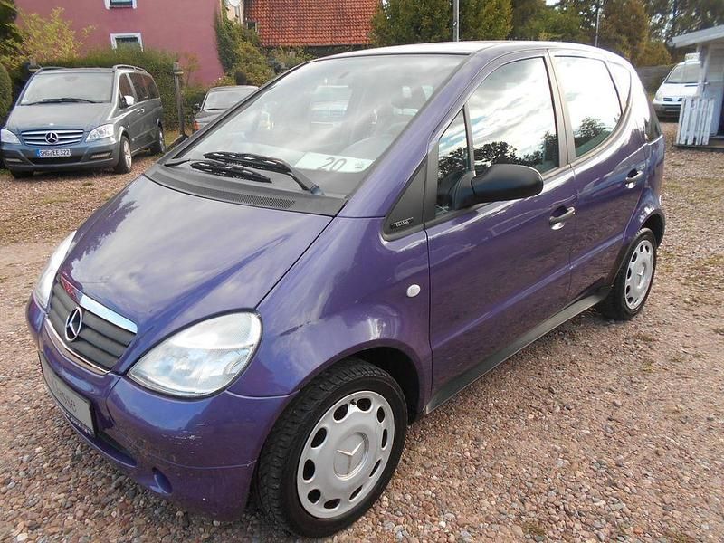 Violett Gebraucht 2000 Mercedes A140 Classic Van / Kleinbus | 1.989 € (Fairer Preis) - Bild 1/4