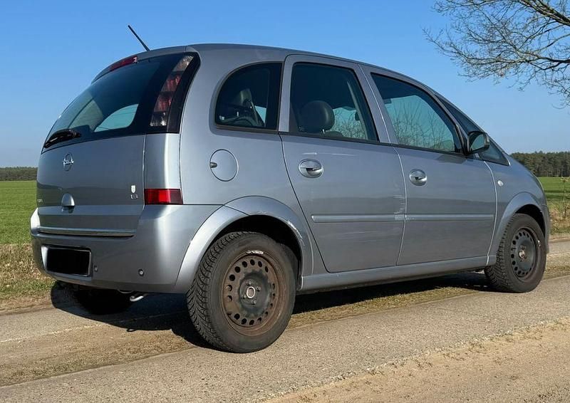 Gebraucht Opel Meriva 105 PS (77 kW) 2008 Silber Van / Kleinbus