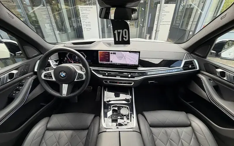 Gebraucht BMW X5 Comfort Edition 352 PS (258 kW) 2025 Weiß SUV
