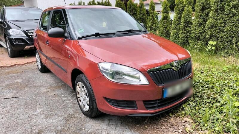 Rot Gebraucht 2014 Skoda Fabia Kleinwagen | 2.900 € (Superpreis) - Bild 1/4