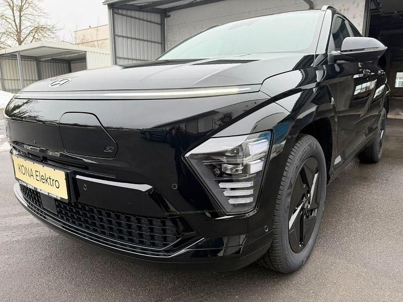 Neu Hyundai Kona Trend 150 kW (204 PS) 2026 Schwarz SUV