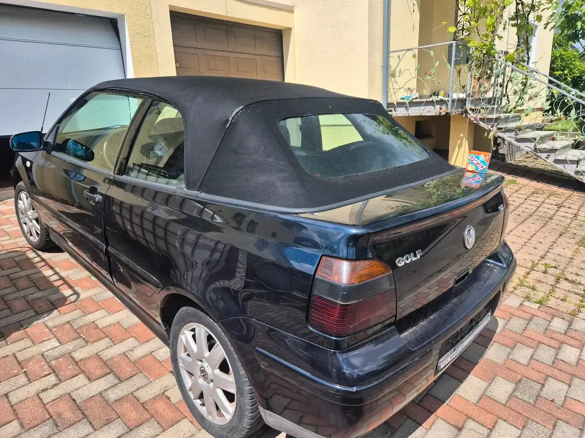 Gebraucht VW Golf Cabriolet 90 PS (66 kW) 2002 Blau Cabrio