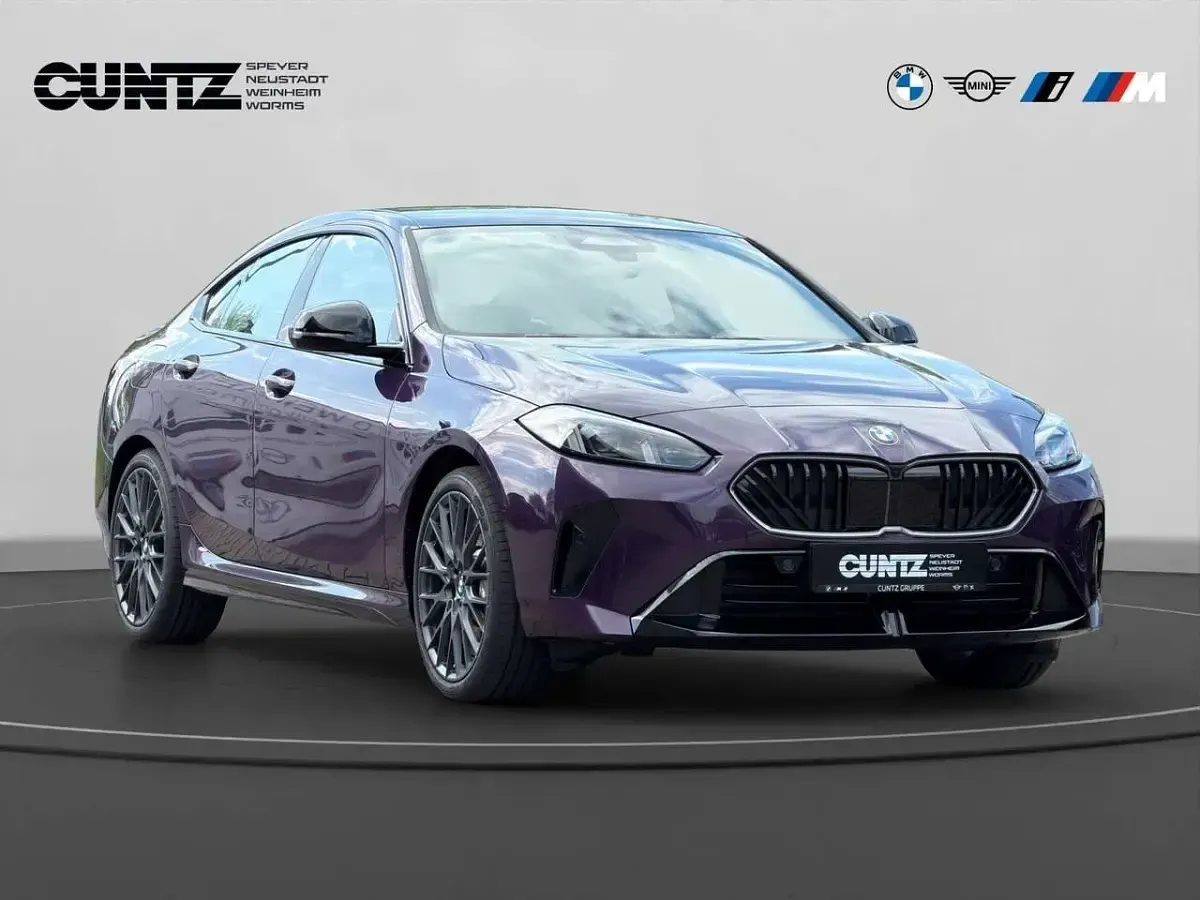 Nowe BMW 220 Performance 170 KM (125 kW) 2026 Purpurowy Coupe