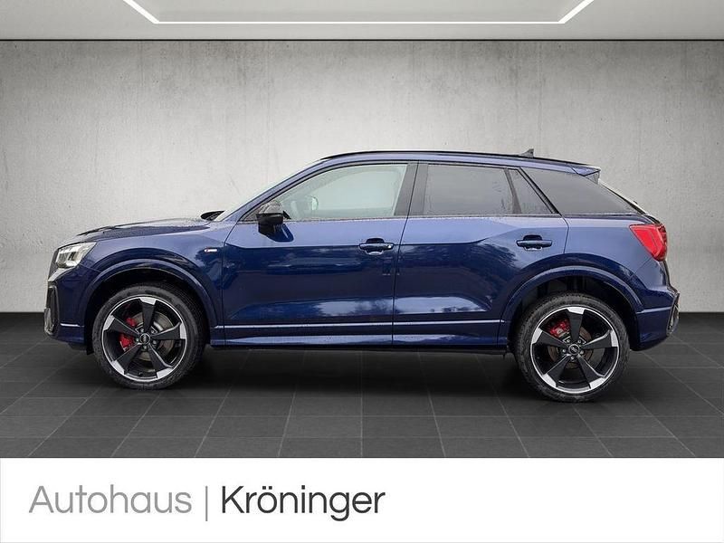 Neu Audi Q2 S-Line 150 PS (110 kW) 2025 Blau SUV