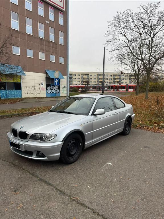 Silber Gebraucht 2005 BMW 318 Coupé | 5.000 € (Fairer Preis) - Bild 1/4