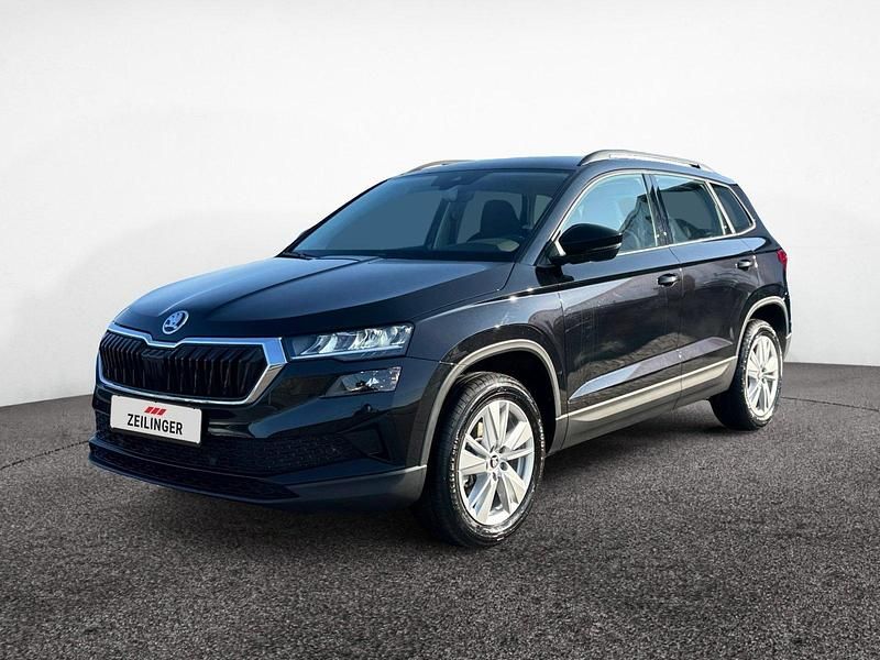 Gebraucht Skoda Karoq Selection 150 PS (110 kW) 2025 Schwarzmagic perleffekt SUV