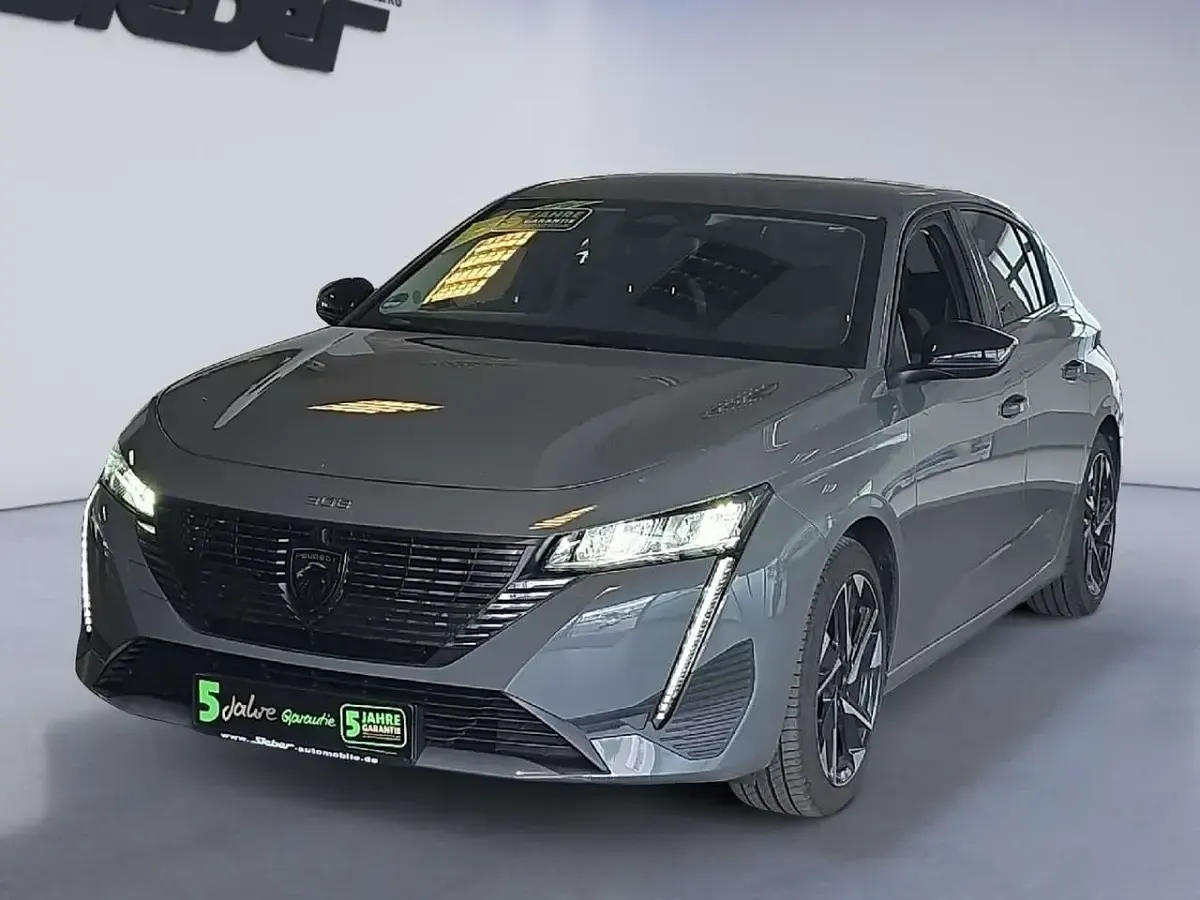 Gebraucht Peugeot 308 131 PS (96 kW) 2024 Grau Limousine