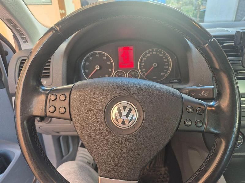 Gebraucht VW Jetta Comfortline 160 PS (117 kW) 2009 Silber Limousine