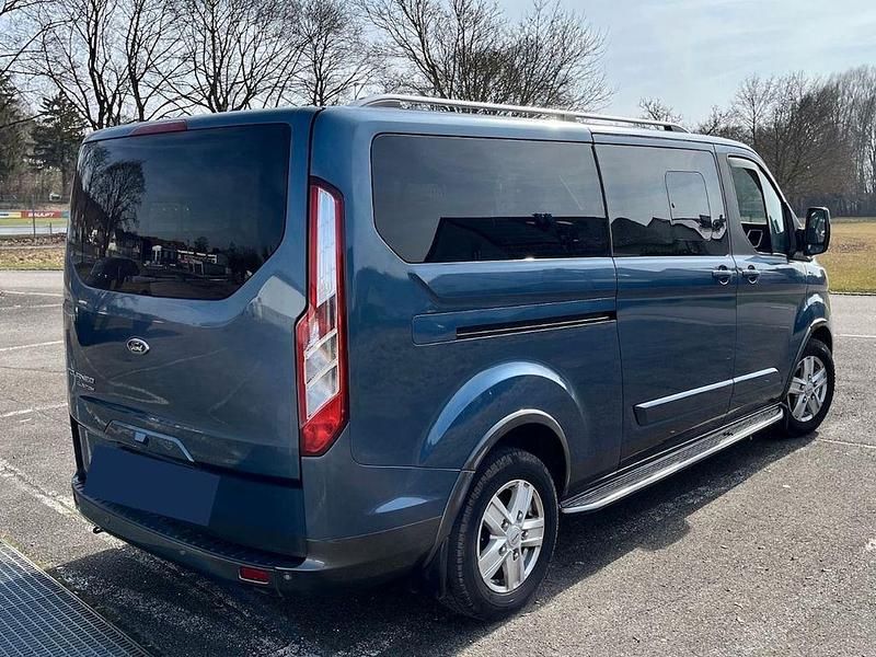 Gebraucht Ford Tourneo Active 170 PS (125 kW) 2023 Blau Van / Kleinbus