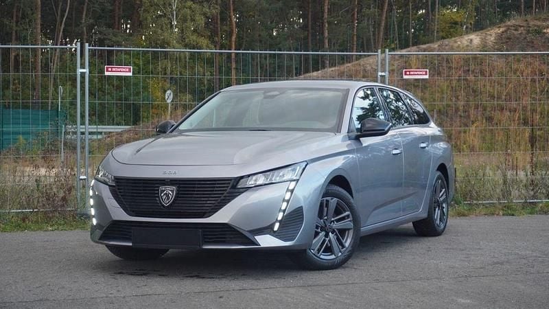 Grau Gebraucht 2022 Peugeot 308 Active Kombi | 16.900 € (Superpreis) - Bild 1/4