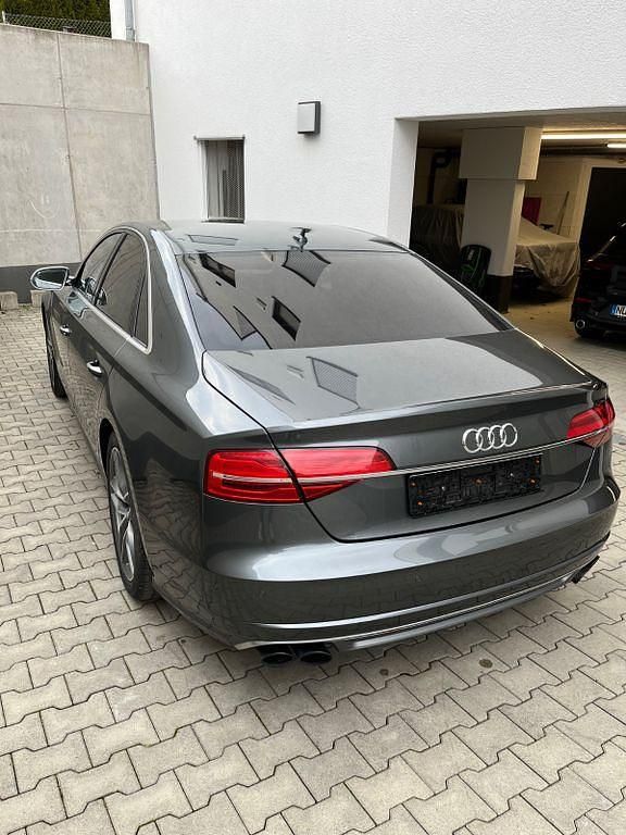 Gebraucht Audi S8 Sport 519 PS (381 kW) 2017 Grau Limousine