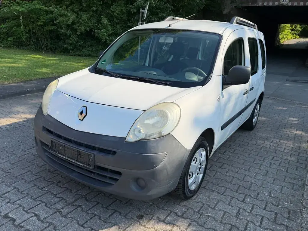 Gebraucht Renault Kangoo Expression 106 PS (77 kW) 2008 Weiß Van / Kleinbus