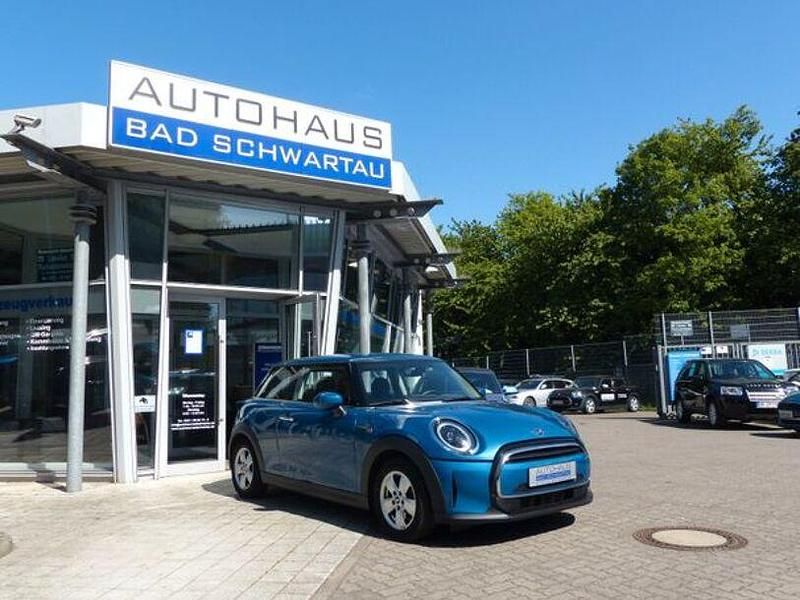 Blau Gebraucht 2021 Mini ONE Classic Kleinwagen | 17.950 € (Fairer Preis) - Bild 1/4