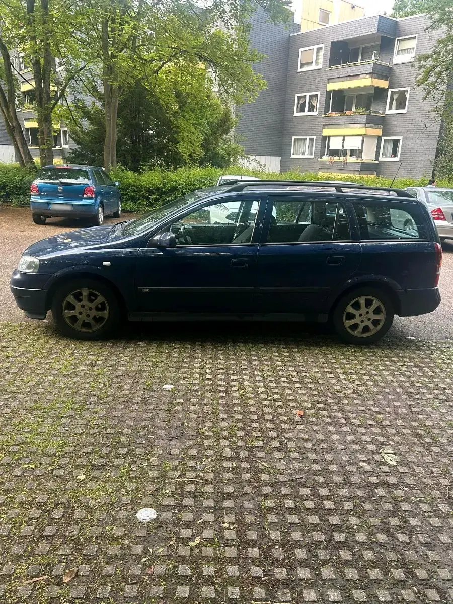 Gebraucht Opel Astra 101 PS (74 kW) 2005 Blau Kombi