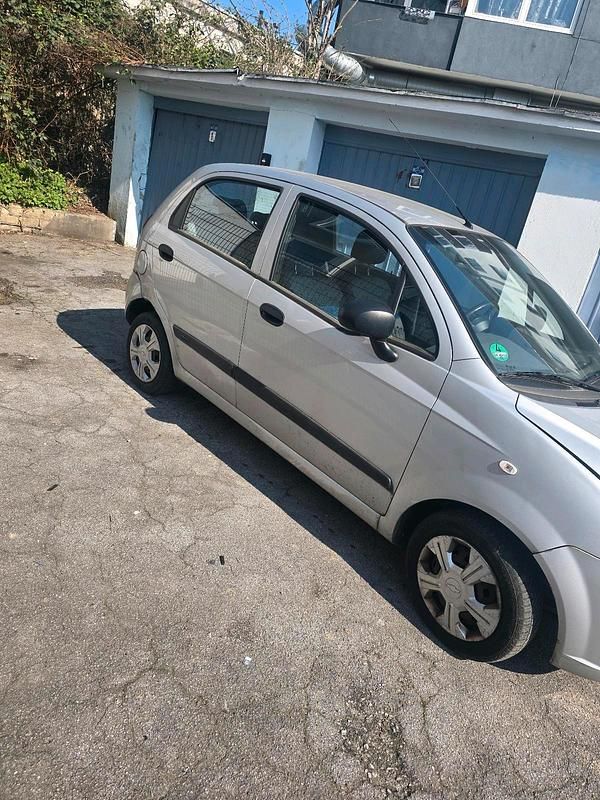 Gebraucht Chevrolet Matiz 52 PS (38 kW) 2009 Silber Kleinwagen