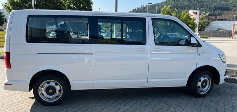 Gebraucht VW Caravelle 204 PS (150 kW) 2017 Weiß Van