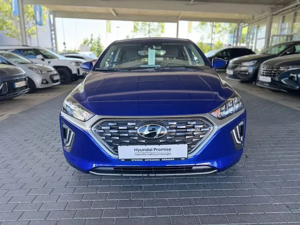 Gebraucht Hyundai Ioniq Style 141 PS (103 kW) 2020 Intense blue / met Kleinwagen