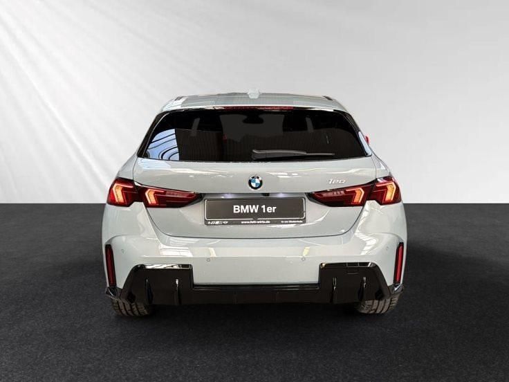 Neu BMW 120 M Sport 170 PS (125 kW) 2026 Skyscraper grau metallic Kleinwagen