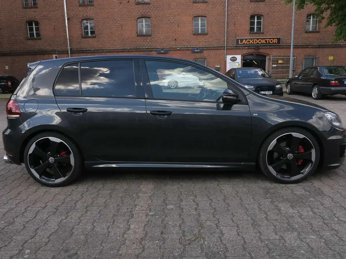 Gebraucht VW Golf VII Edition 235 PS (172 kW) 2012 Carbon steel grey metallic Kleinwagen