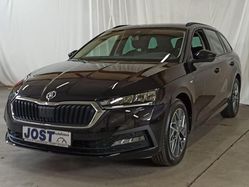 Black magic perleffekt Gebraucht 2022 Skoda Octavia Tour Kombi | 21.950 € (Fairer Preis) - Bild 1/4