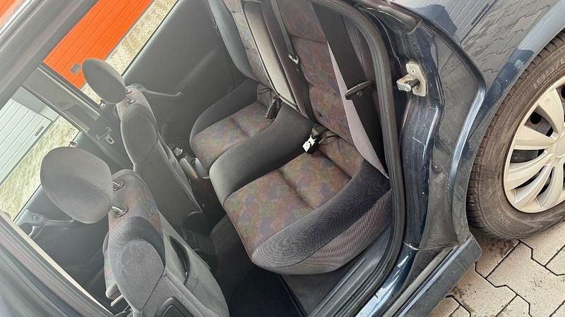 Gebraucht Opel Vectra Edition 116 PS (85 kW) 2000 Blau Limousine