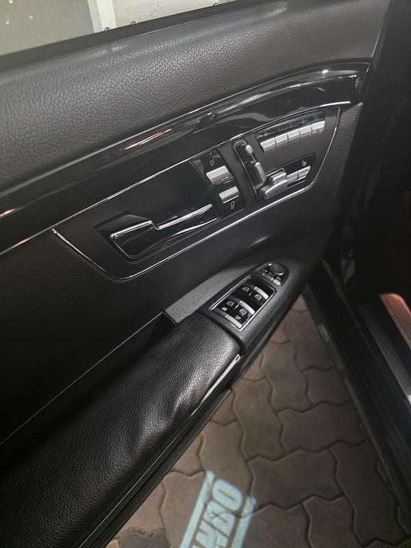 Schwarz Gebraucht 2011 Mercedes S500 Limousine | 13.550 € (Fairer Preis) - Bild 1/4