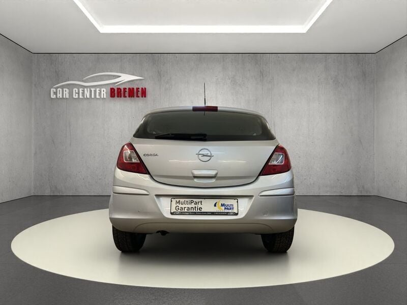 Gebraucht Opel Corsa 80 PS (58 kW) 2010 Silber Limousine