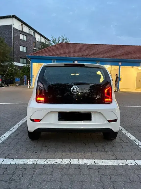 Gebraucht VW up! 75 PS (55 kW) 2018 Weiß Kleinwagen