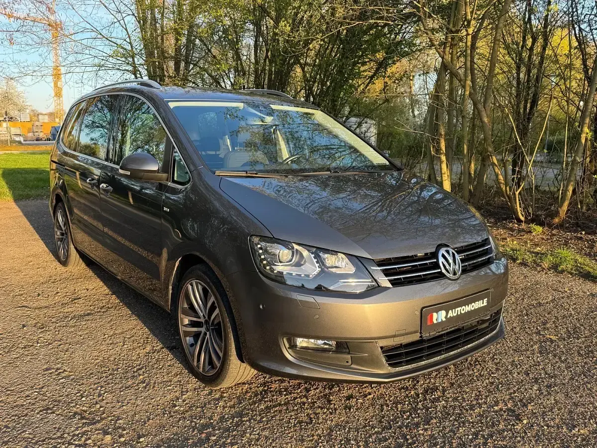 Gebraucht VW Sharan Cup 177 PS (130 kW) 2014 Grau Van / Kleinbus