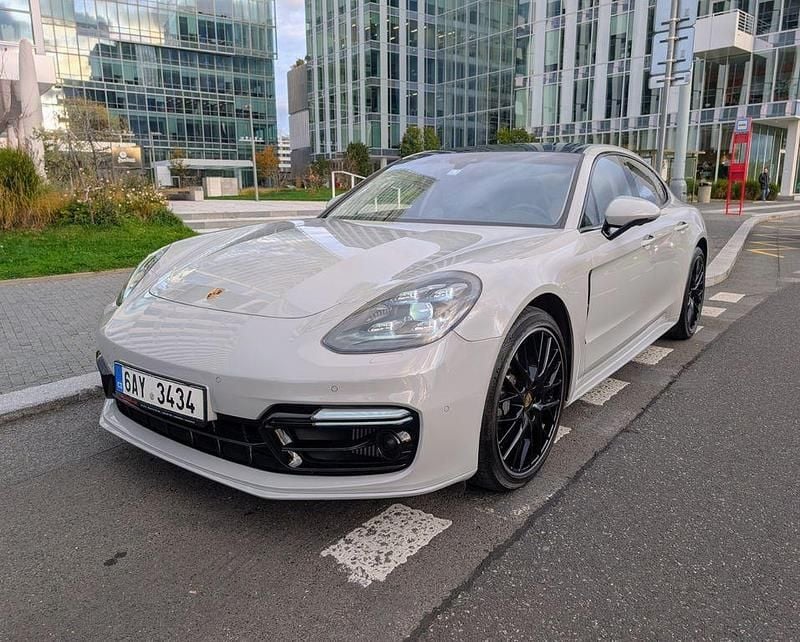 Grau Gebraucht 2018 Porsche Panamera 4S Limousine | 65.500 € (Fairer Preis) - Bild 1/4