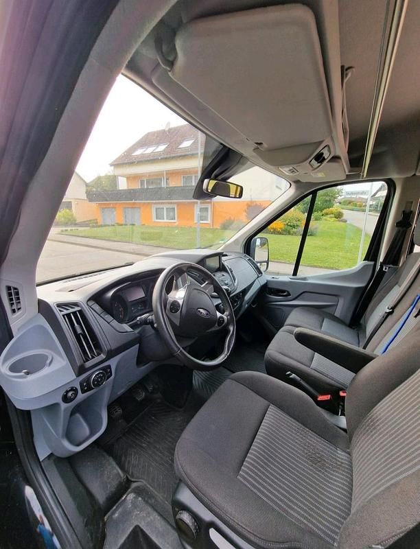 Gebraucht Ford Transit 170 PS (125 kW) 2018 Schwarz Van / Kleinbus