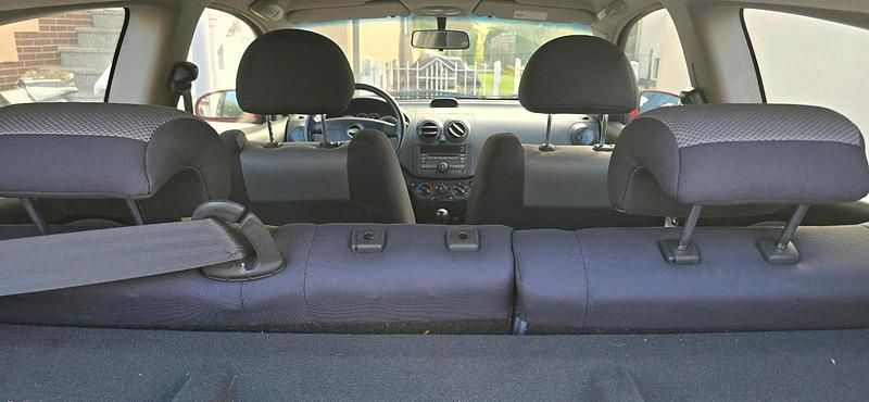 Rot Gebraucht 2009 Chevrolet Aveo Kleinwagen | 250 € - Bild 1/4