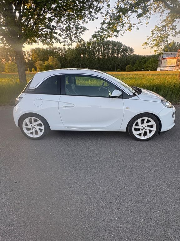 Weiß Gebraucht 2012 Opel Adam Slam Kleinwagen | 6.600 € (Fairer Preis) - Bild 1/4