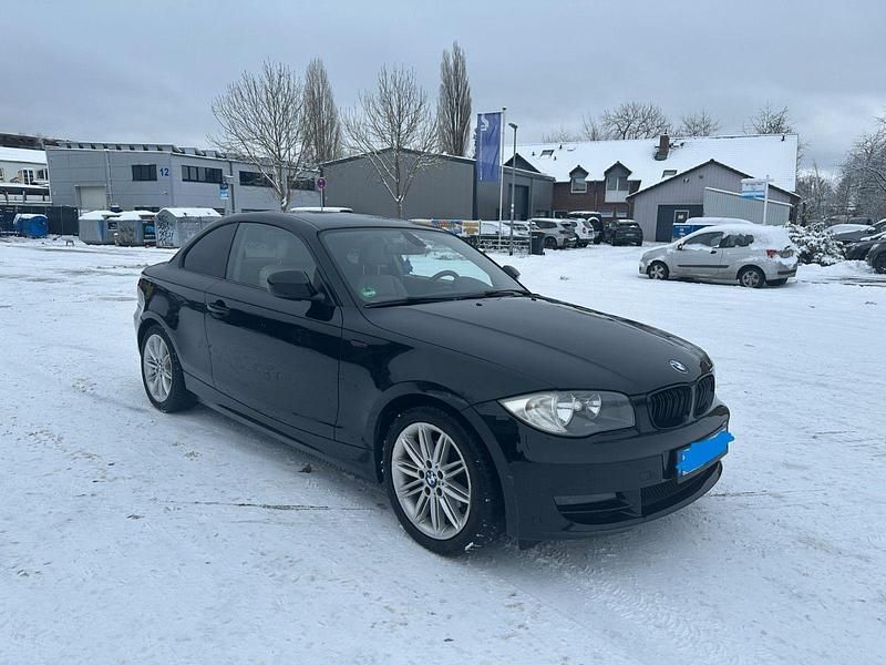 Gebraucht BMW 118 Coupé 143 PS (105 kW) 2010 Schwarz Coupé