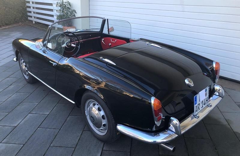 Gebraucht Alfa Romeo Giulia Spider 92 PS (67 kW) 1962 Schwarz Cabrio
